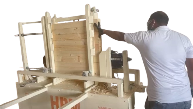  Corner Cutting Chamfering Machine